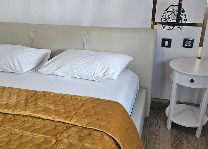 Apartment Gold & Gray